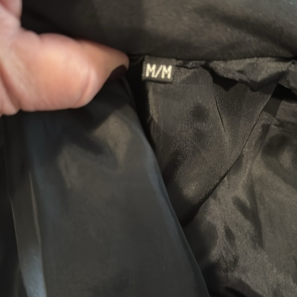 Woman's Devonshire Cream - Black Diamond Quilted Jacket. Size M - Picture 6 of 6